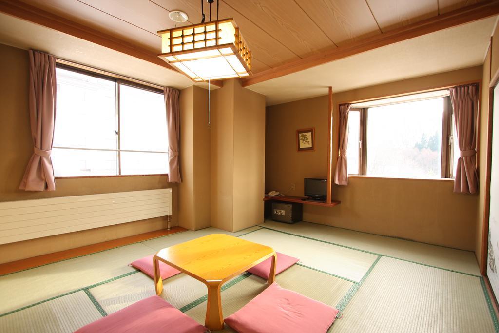 Hotel Chalet Ryuo Yamanouchi (Nagano) Exterior foto